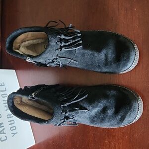 The women's 'Shenendoah' from UGG Black size 7.5